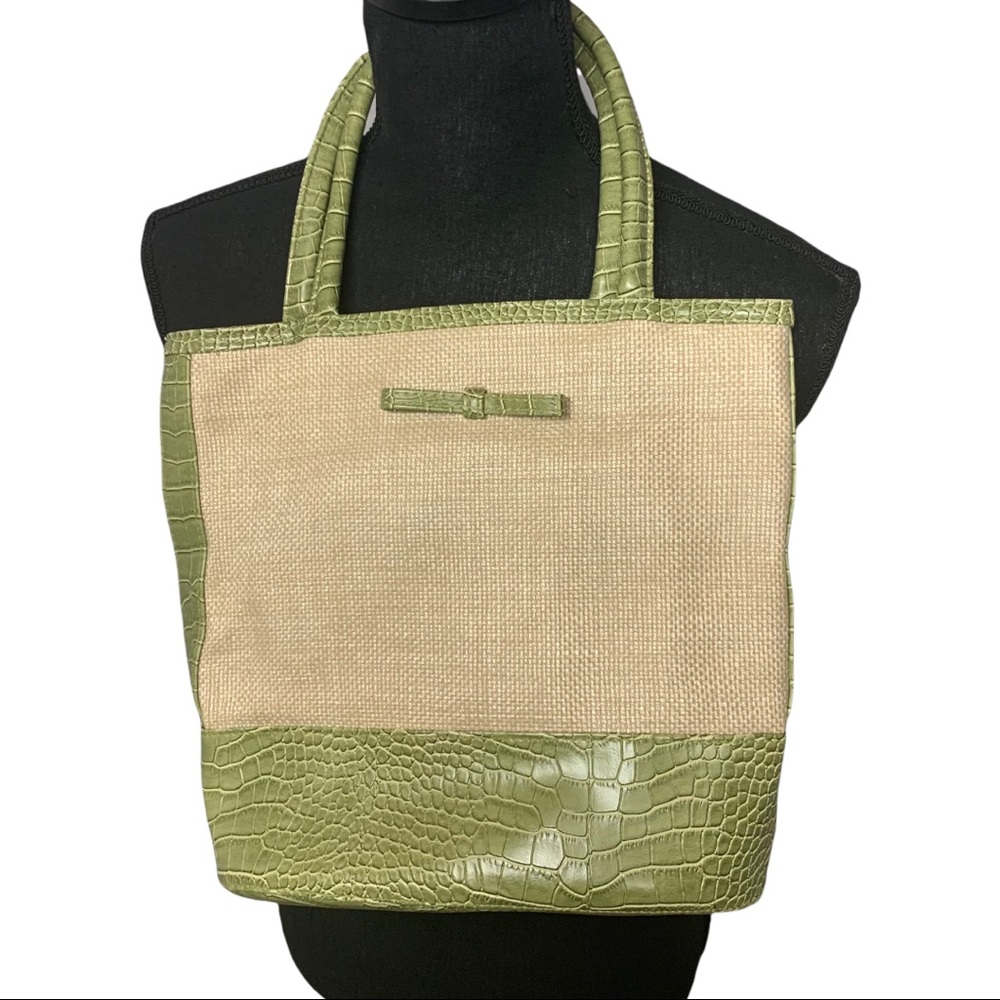 Estée Lauder | vintage inspired 60s style handbag cream and lime green